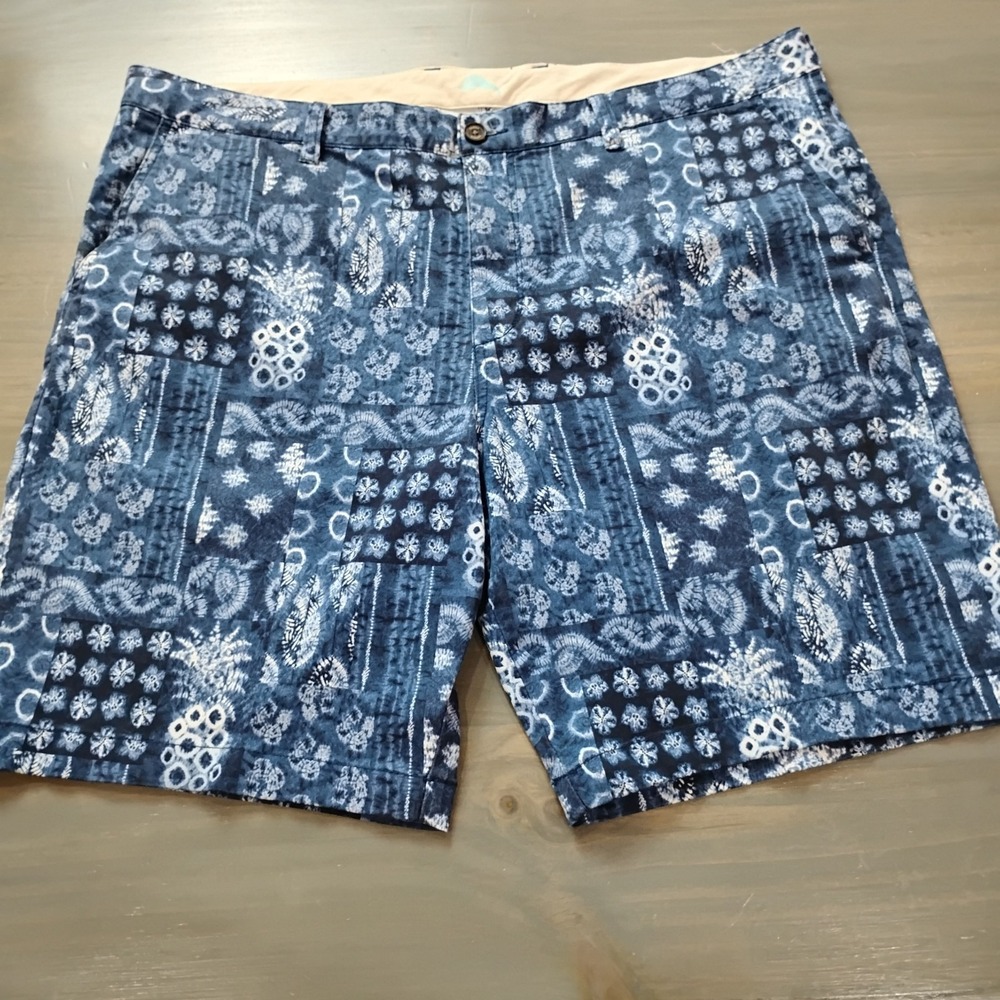 Tommy Bahama Shorts Men's 42  Blue Denim  Madras Cotton Stretch Bermuda Preppy